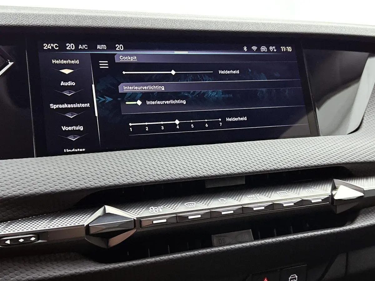 Ligne Business Comfort Pack 58.3 kWh | Automaat | Warmtepomp | Apple carplay | Android auto | Lederen bekleding | Elektrisch bedienbare stoelen | Elektrische achterklep | Lichtmetalen velgen