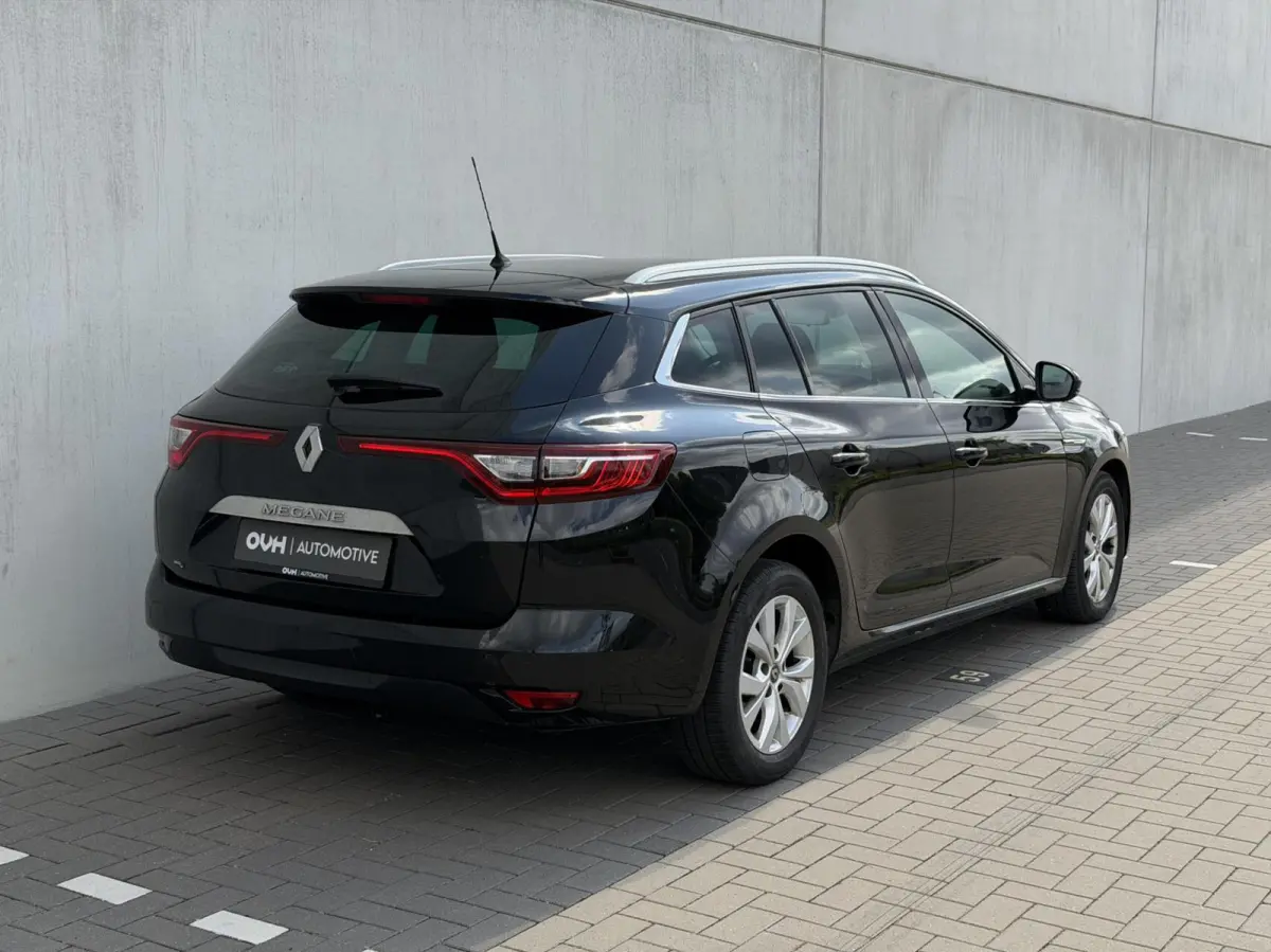1.3 TCe Business | Camera | Carplay