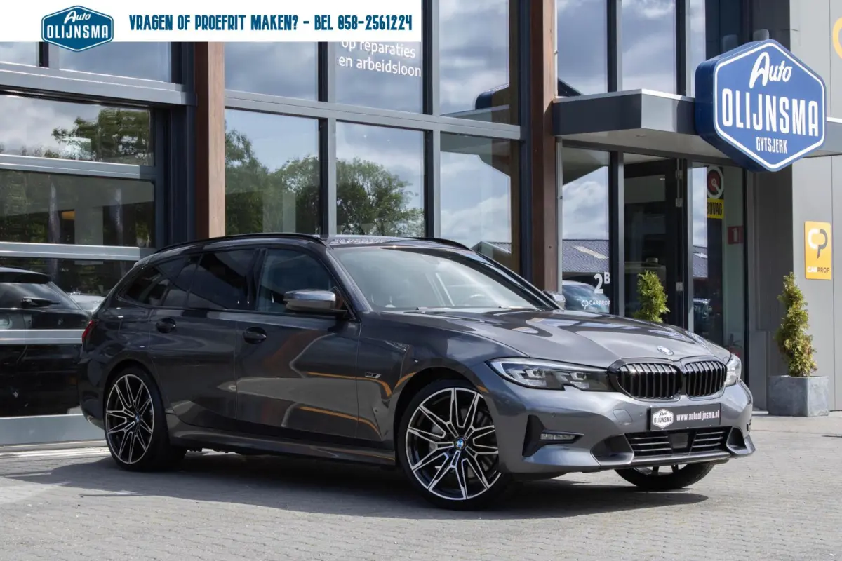 330E xDrive Sportline|Stuur+stoelverwarming|Trekhaak|Shadow Line|Adaptive Cruise|