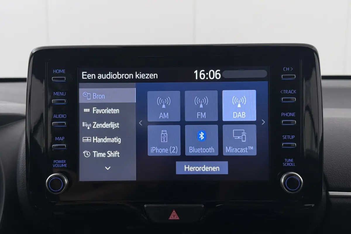 1.5 Aut. Hybrid Business Camera Adapt.Cruise Climate DAB