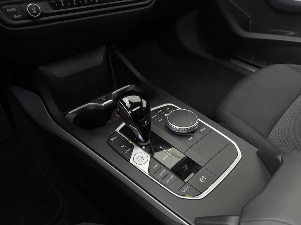 118i Executive | Pano | Carplay | Cruise