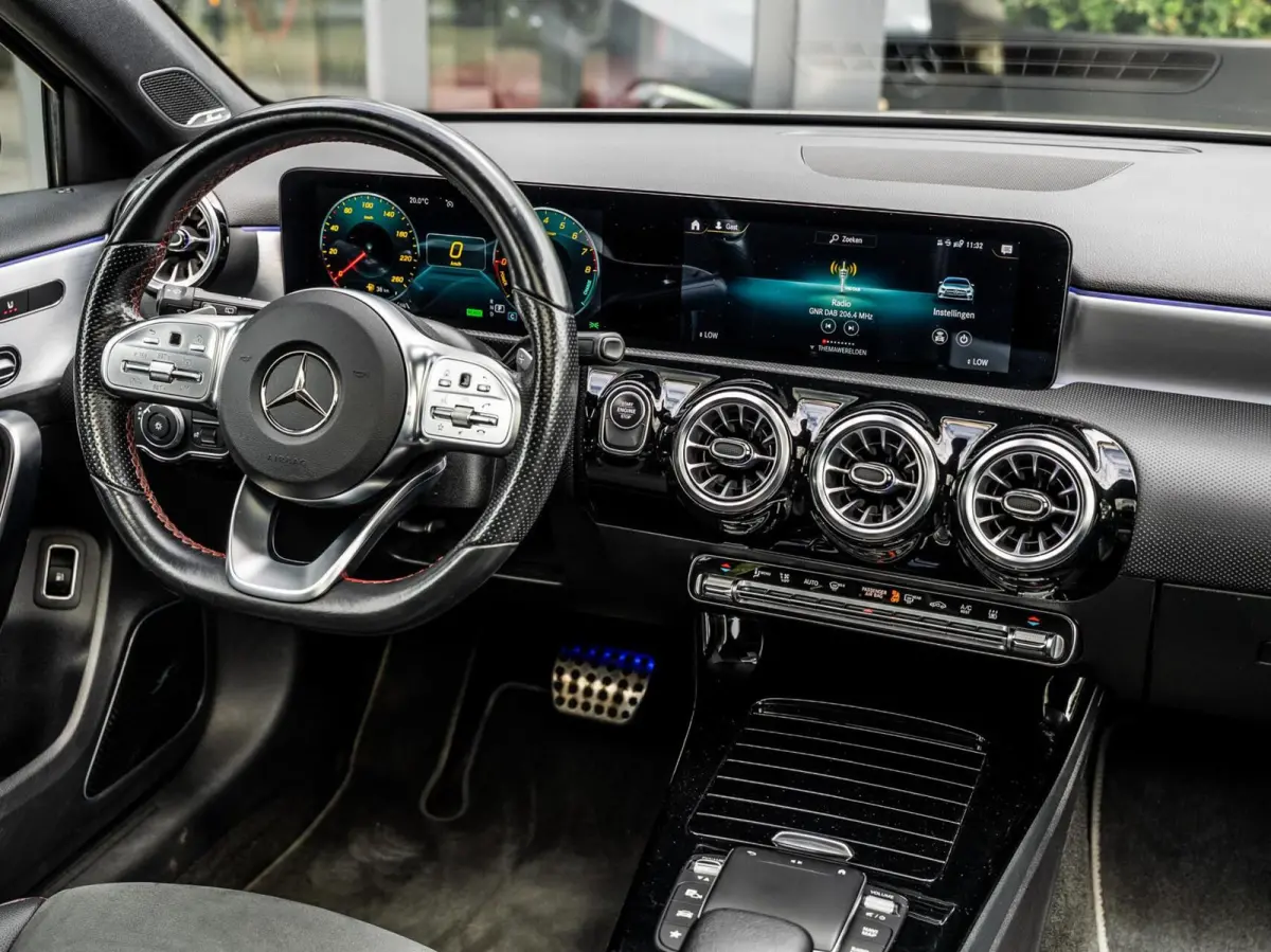 A250e Premium AMG|PANO|MEMORY|CAMERA|19''