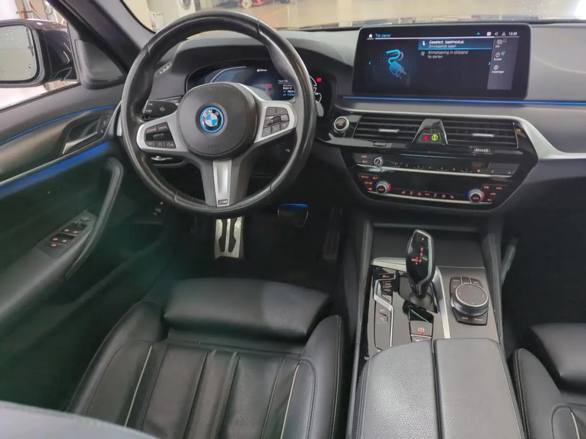 530e M-SPORT PANO l H/K l SFEER l LED l CARPLAY l LEDER l ORG.NL l DEALER OH l 1e EIG l NAP l BTW