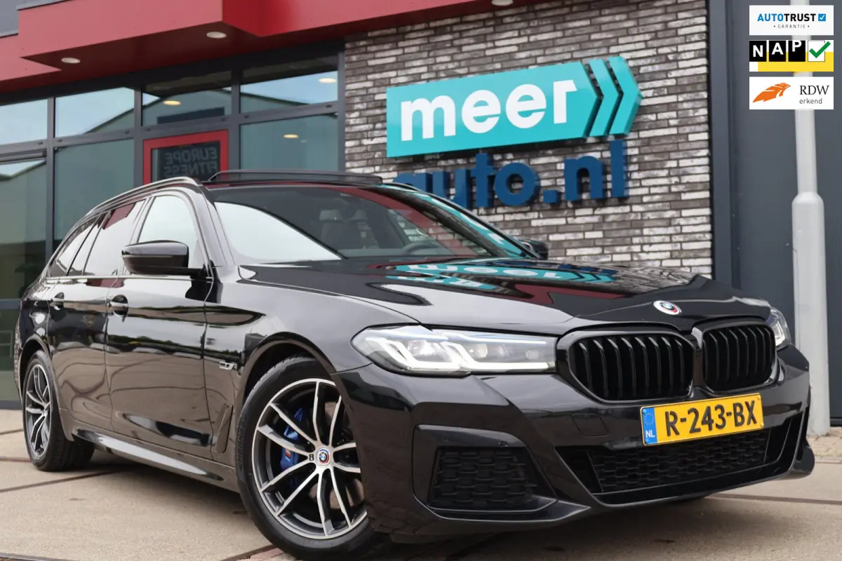 530e M-SPORT PANO l H/K l SFEER l LED l CARPLAY l LEDER l ORG.NL l DEALER OH l 1e EIG l NAP l BTW