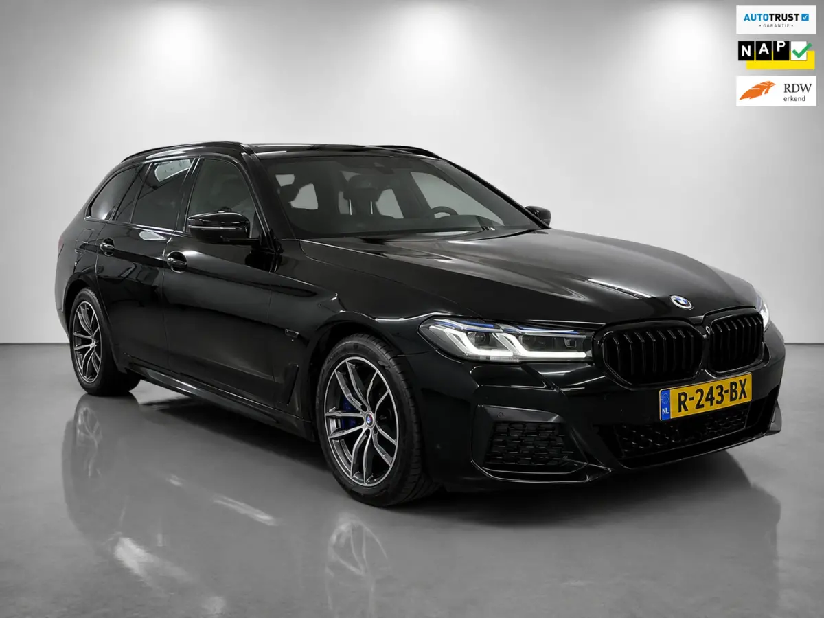 530e M-SPORT PANO l H/K l SFEER l LED l CARPLAY l LEDER l ORG.NL l DEALER OH l 1e EIG l NAP l BTW