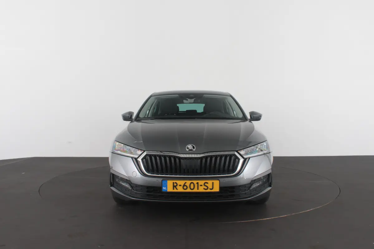 1.5 e-TSI Tour Editie > Trekhaak/ACC/18 inch/Keyless/All season banden