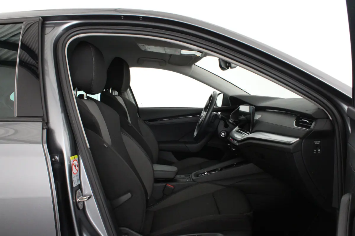 1.5 e-TSI Tour Editie > Trekhaak/ACC/18 inch/Keyless/All season banden