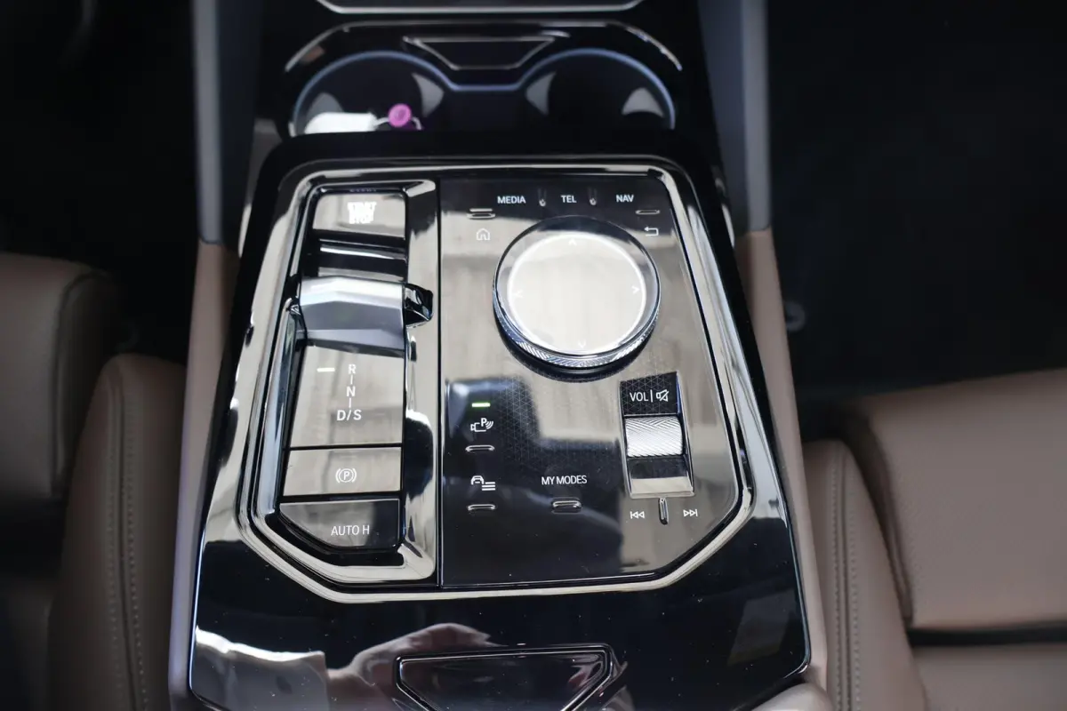530e | SOH 100% | M Sport Pro | Driving Assistant Plus | Innovation Pack | Travel Pack