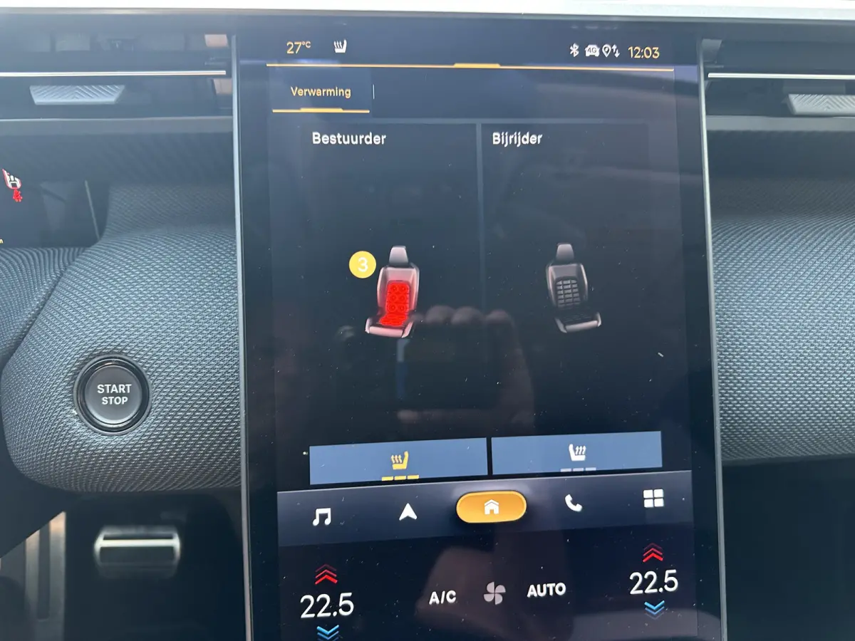 225pk Plug-In Hybrid MAX (Trekhaak - Elektrische Klep - Leder incl verwarming/geheugen - Adaptieve Cruise Controle - Keyless Entry - Camera V+A - Parkeersensoren V+A - LED)