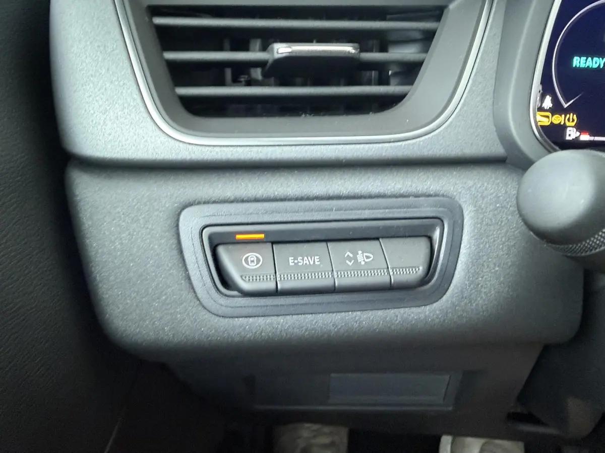 techno full hybrid E-Tech 160 | Pack winter | Pack advanced driving assist |