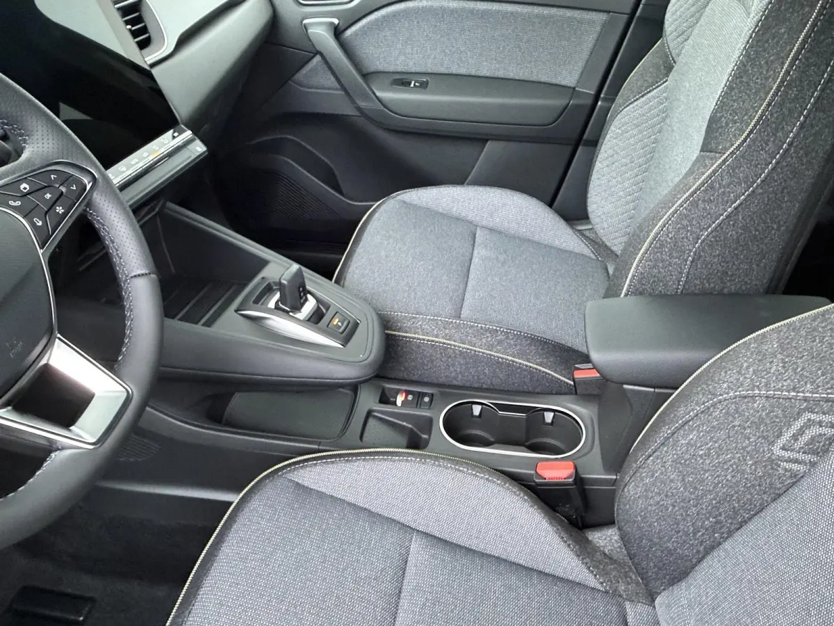 techno full hybrid E-Tech 160 | Pack winter | Pack advanced driving assist |