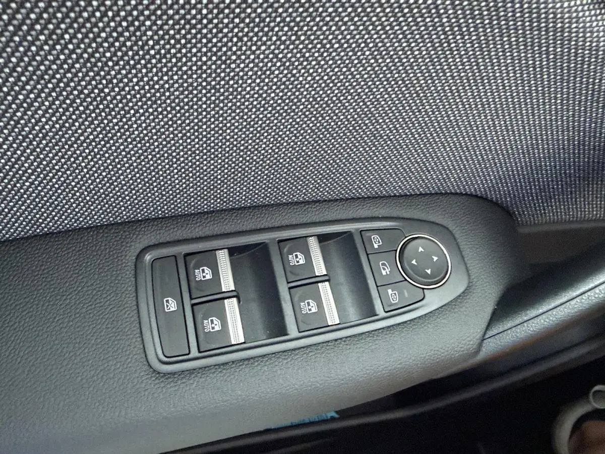 techno full hybrid E-Tech 160 | Pack winter | Pack advanced driving assist |