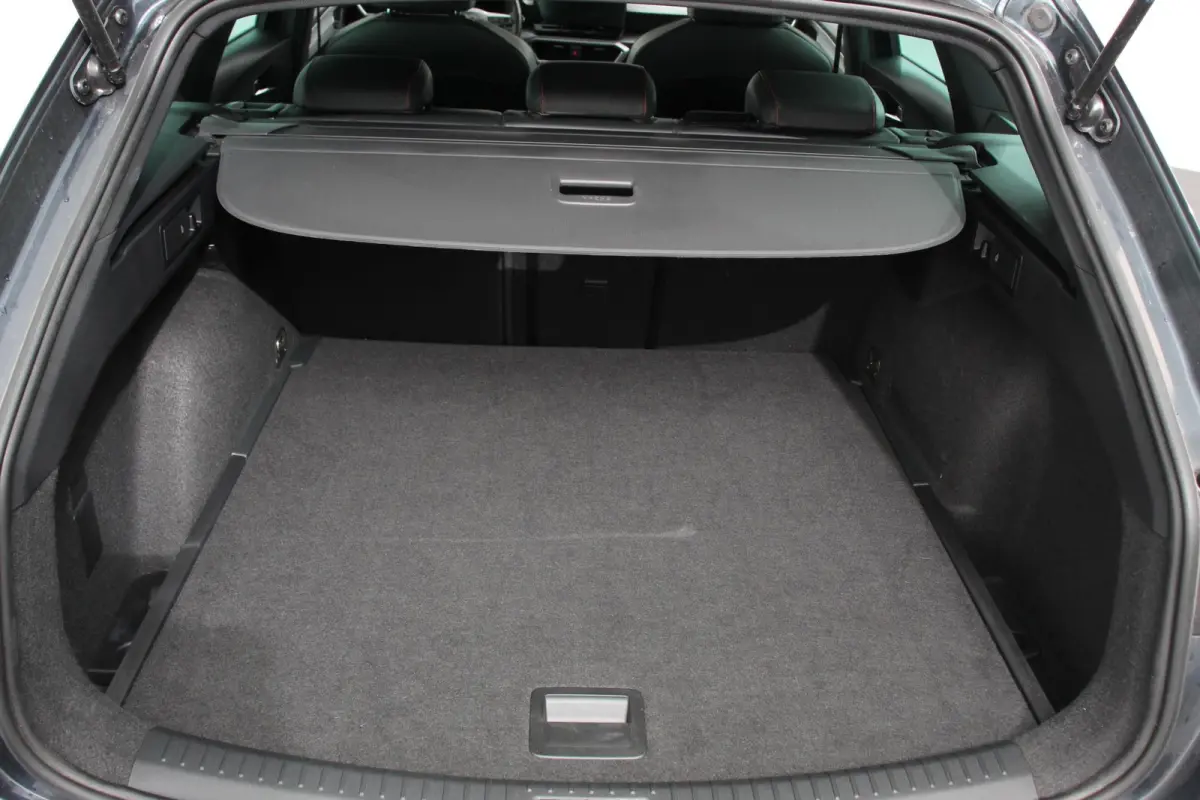 1.5 TSI 150pk Automaat ST FR Navigatie Adaptive Cruise Control Lane Assist Stoel/Stuurverwarming Keyless Go