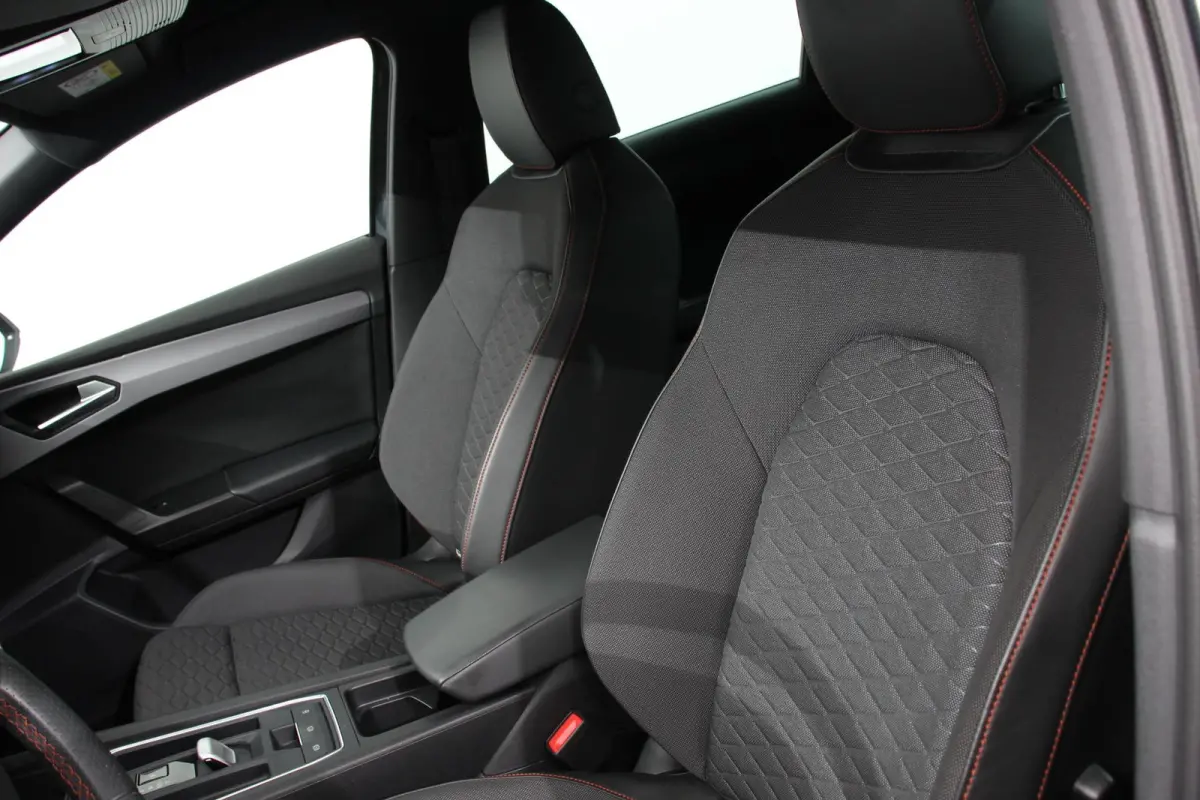 1.5 TSI 150pk Automaat ST FR Navigatie Adaptive Cruise Control Lane Assist Stoel/Stuurverwarming Keyless Go