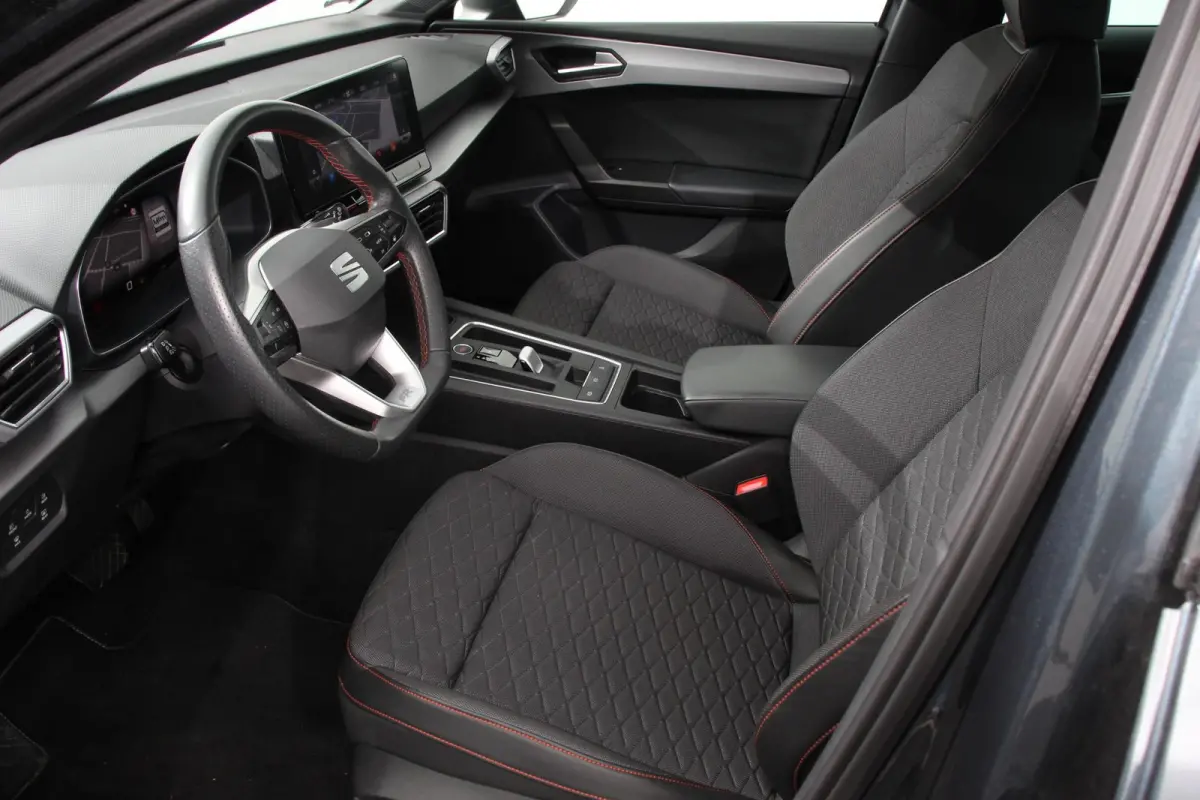 1.5 TSI 150pk Automaat ST FR Navigatie Adaptive Cruise Control Lane Assist Stoel/Stuurverwarming Keyless Go
