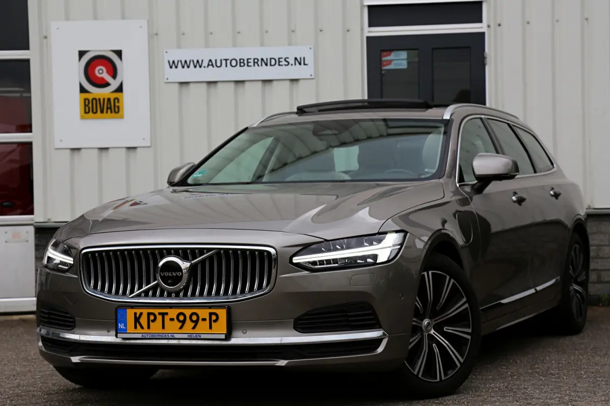 2.0 T6 Plug-in hybrid Long Range AWD Plus Bright*Perfect Onderh.*Luchtvering/Pano/Elek. Trekhaak/Pilot ass./ACC/Leder/Massage/Stoelkoeling/Stoelverw.V+A/Stuurverw./360 Camera/HUD/H&K/Memorie