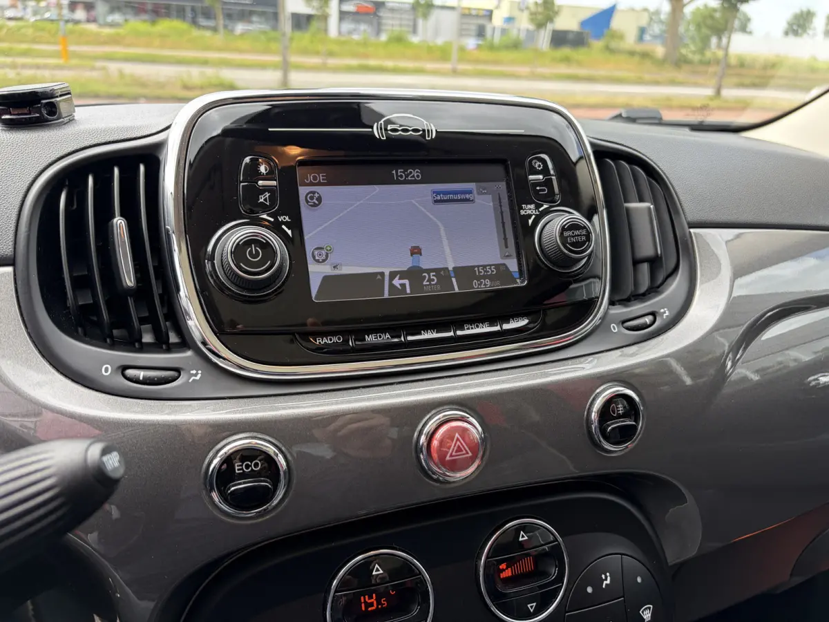 TwinAir Turbo Lounge | Climate Control | Navigatie | Parkeersensoren | All-season banden