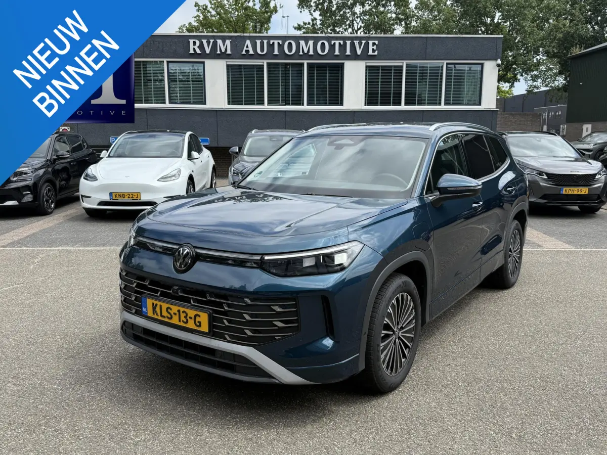 1.5 eHybrid Elegance STOEL- & STUURWIELVERWARMING | IQ LED | ELEK. TREKHAAK | 360° CAMERA | BLIND SPOT | ADAPTIVE CRUISE CONTROL | FABRIEKSGARANTIE | ALL IN RPIJS |