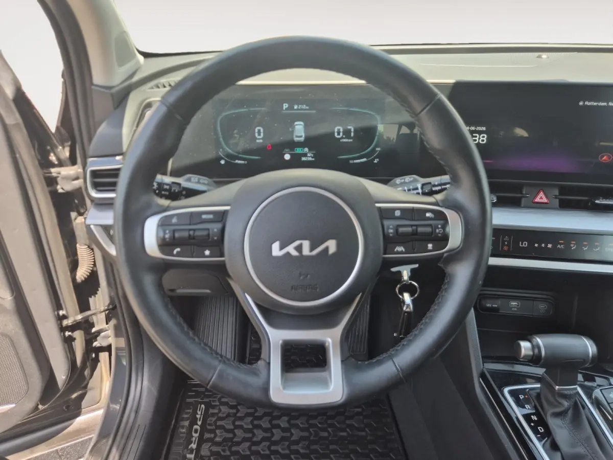 1.6 T-GDi MHEV DynamicLine | Automaat | Climate Control | Cruise Control | Stoelverwarming | Stuurverwarming | Navigatie | Camera | Parkeersensoren |