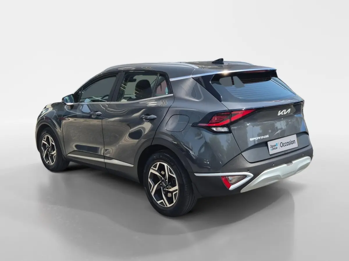 1.6 T-GDi MHEV DynamicLine | Automaat | Climate Control | Cruise Control | Stoelverwarming | Stuurverwarming | Navigatie | Camera | Parkeersensoren |