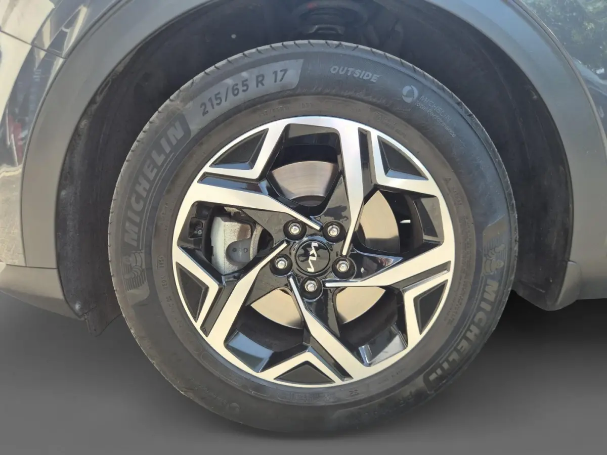 1.6 T-GDi MHEV DynamicLine | Automaat | Climate Control | Cruise Control | Stoelverwarming | Stuurverwarming | Navigatie | Camera | Parkeersensoren |
