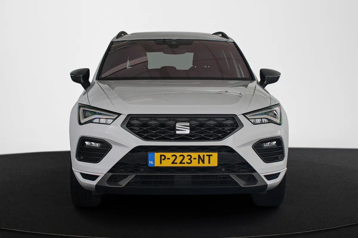 1.5 TSI FR Business Intense Automaat Trekhaak Pano Leder Stoelverwarming