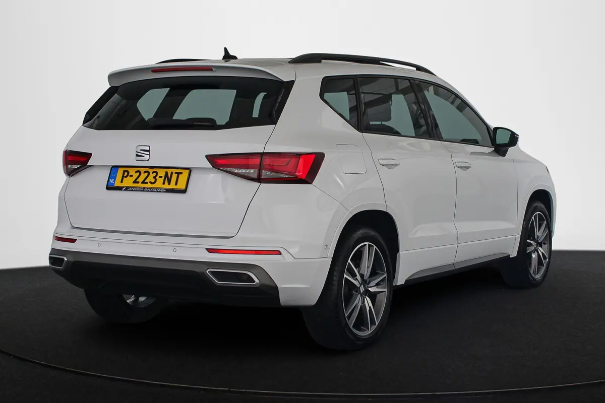 1.5 TSI FR Business Intense Automaat Trekhaak Pano Leder Stoelverwarming