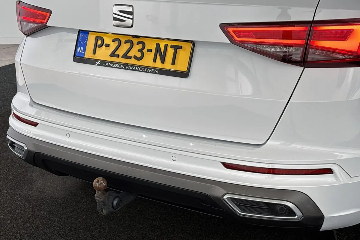 1.5 TSI FR Business Intense Automaat Trekhaak Pano Leder Stoelverwarming