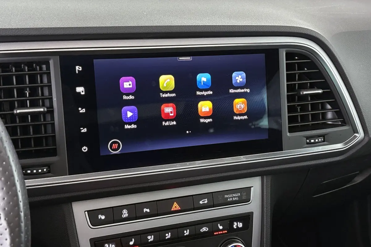 1.5 TSI FR Business Intense Automaat Trekhaak Pano Leder Stoelverwarming