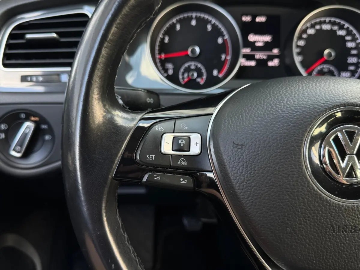 1.0 TSI Comfortline | LED | Camera | CarPlay | Adaptive Cruise | Navigatie | Climate | Stoelverwarming | DAB