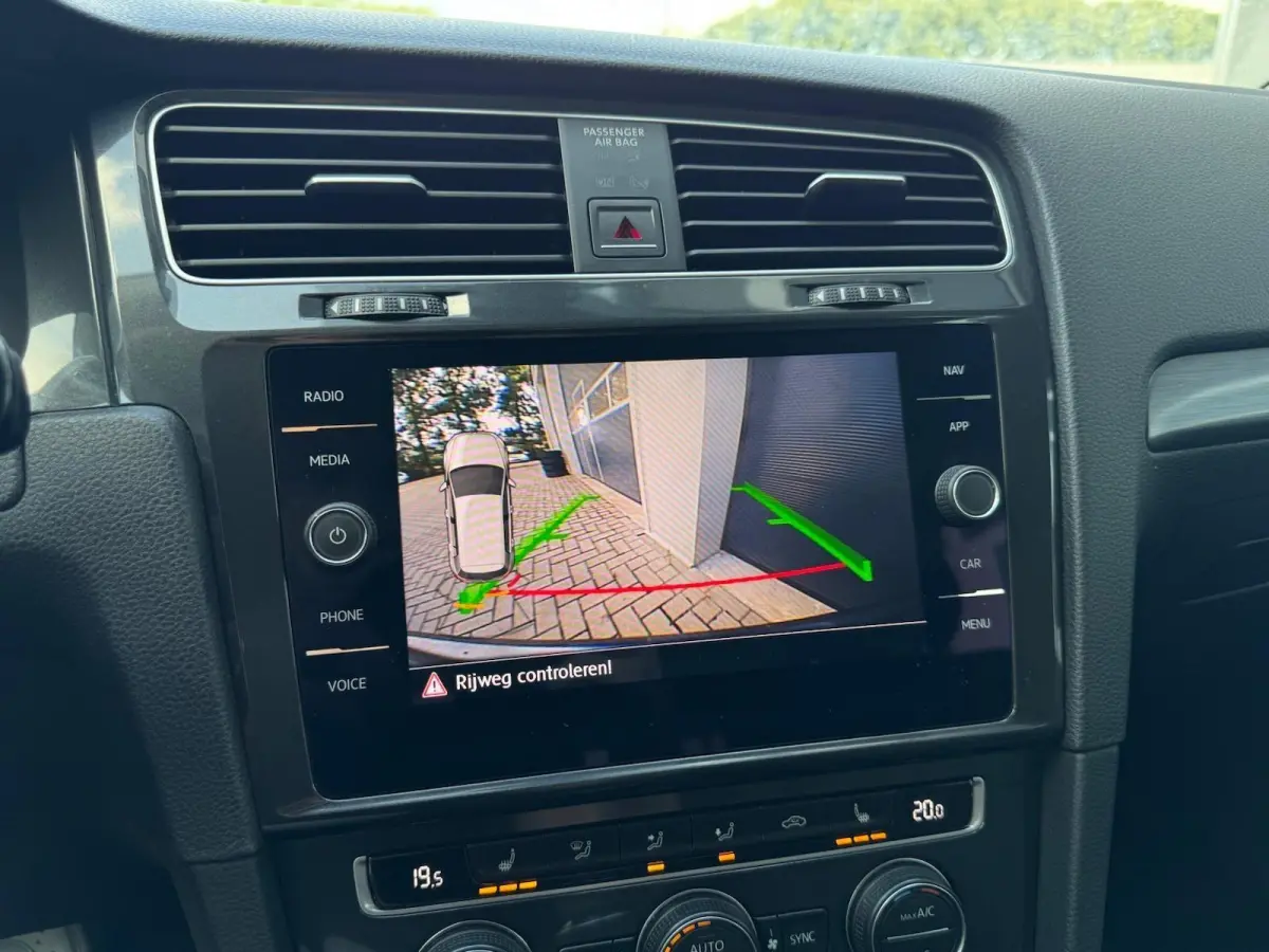 1.0 TSI Comfortline | LED | Camera | CarPlay | Adaptive Cruise | Navigatie | Climate | Stoelverwarming | DAB