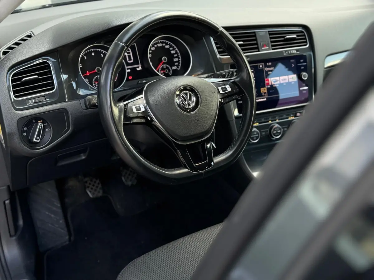 1.0 TSI Comfortline | LED | Camera | CarPlay | Adaptive Cruise | Navigatie | Climate | Stoelverwarming | DAB