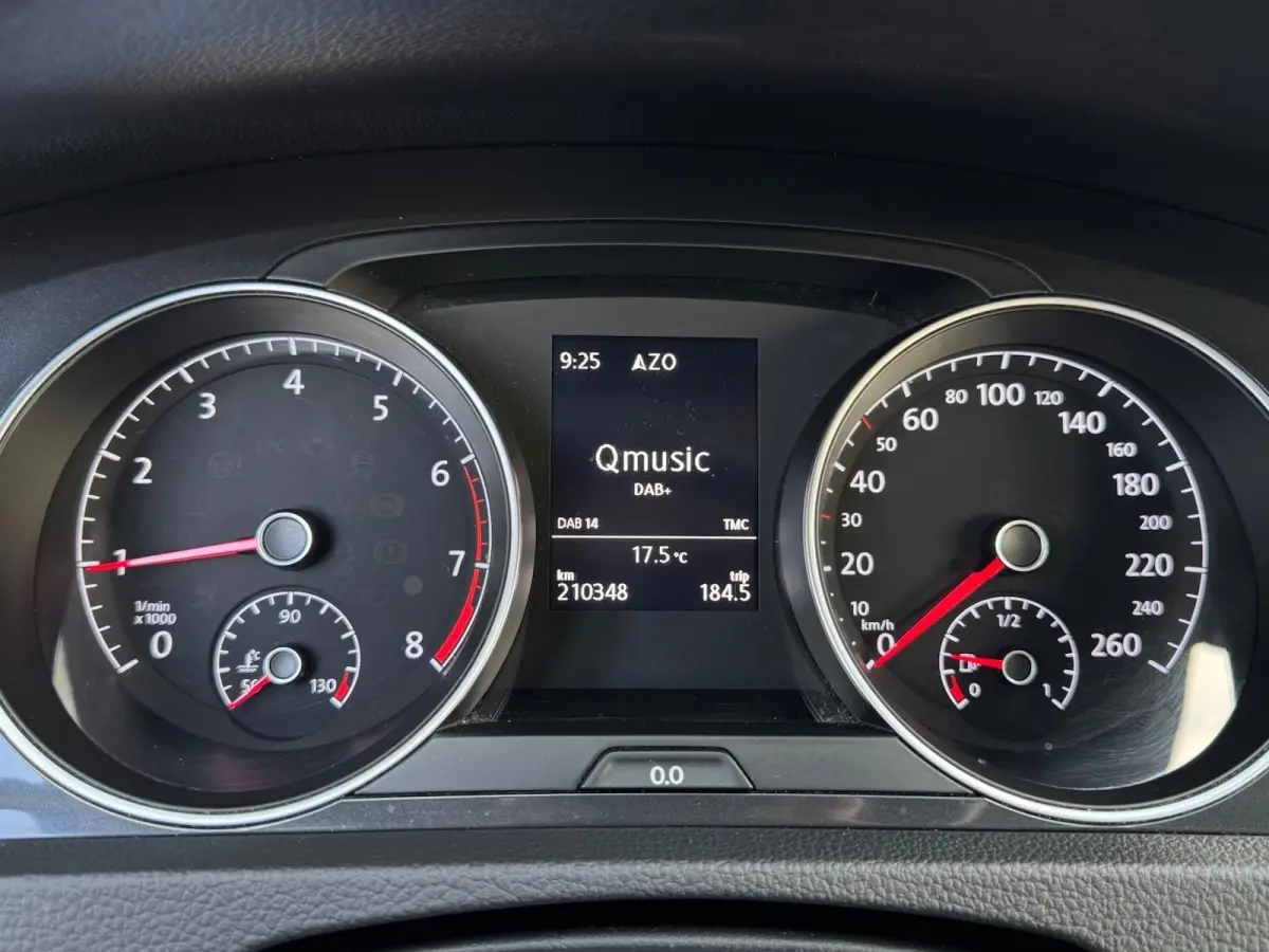 1.0 TSI Comfortline | LED | Camera | CarPlay | Adaptive Cruise | Navigatie | Climate | Stoelverwarming | DAB