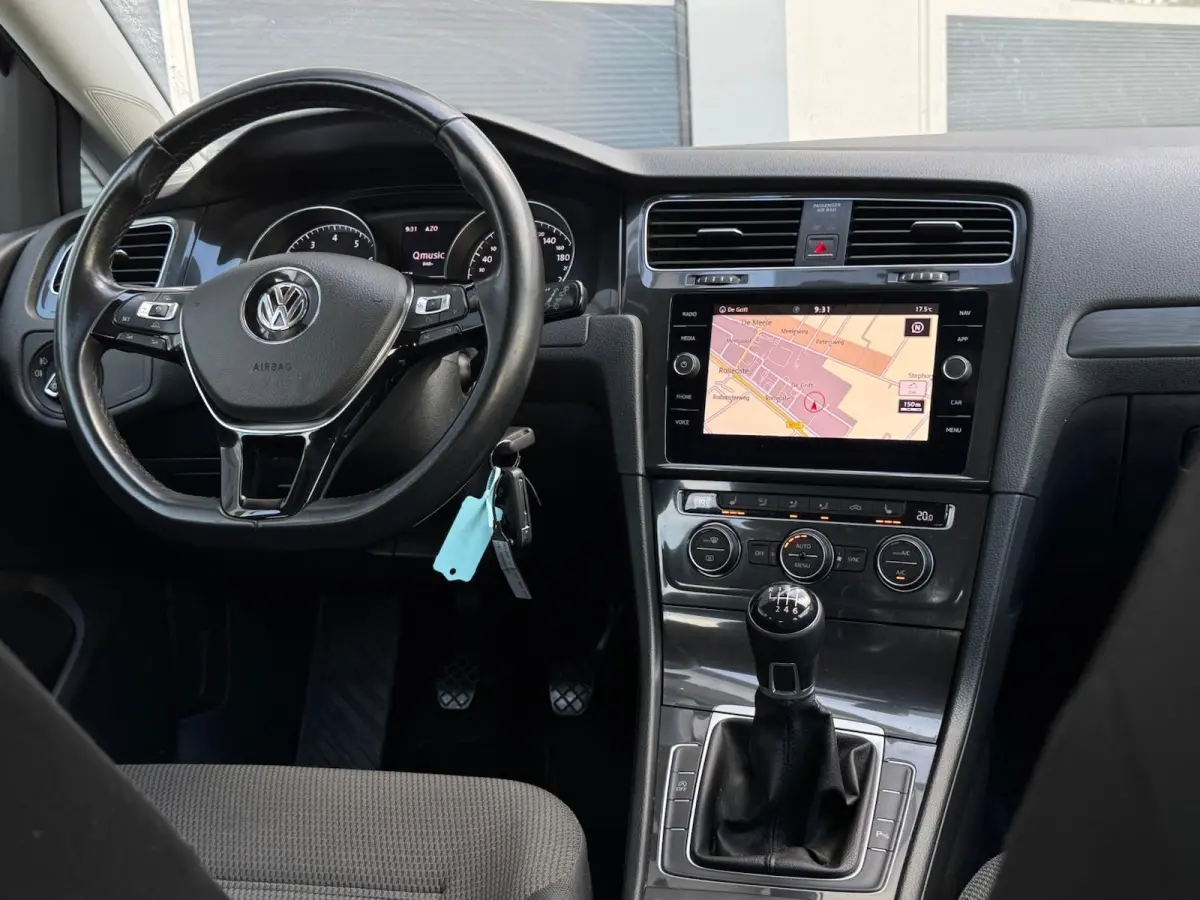 1.0 TSI Comfortline | LED | Camera | CarPlay | Adaptive Cruise | Navigatie | Climate | Stoelverwarming | DAB