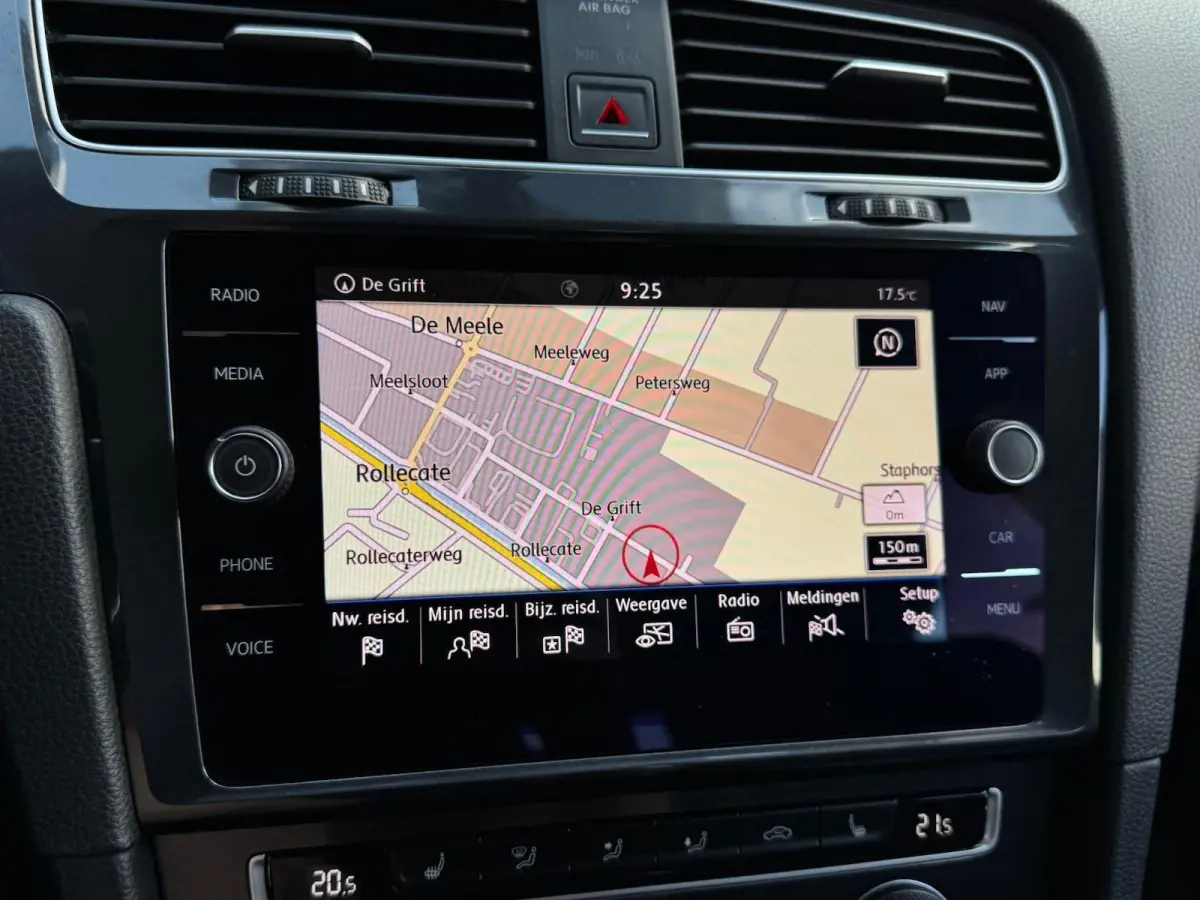 1.0 TSI Comfortline | LED | Camera | CarPlay | Adaptive Cruise | Navigatie | Climate | Stoelverwarming | DAB