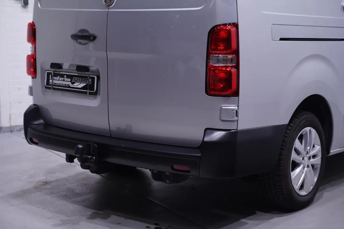 2.0 HDI 122 pk L3 Navi, Trekhaak, 17" LMV Airco, PDC achter, Multistuur, 3-Zits
