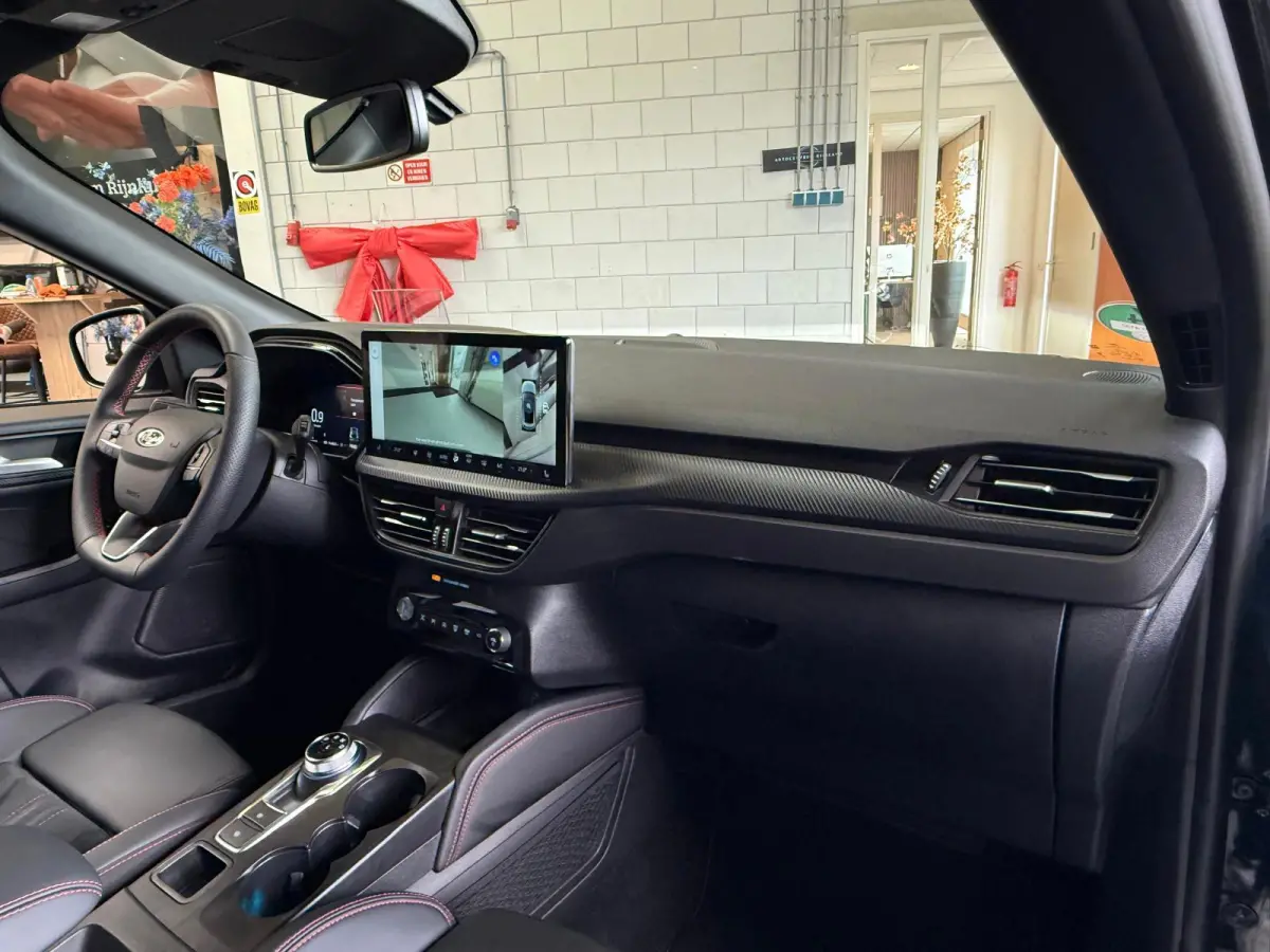 2.5 FHEV ST-LINE X, 1 Jaar Bovag Garantie, Camera, Heads Up Display, carplay, Stoel/Stuurwielverwarmig