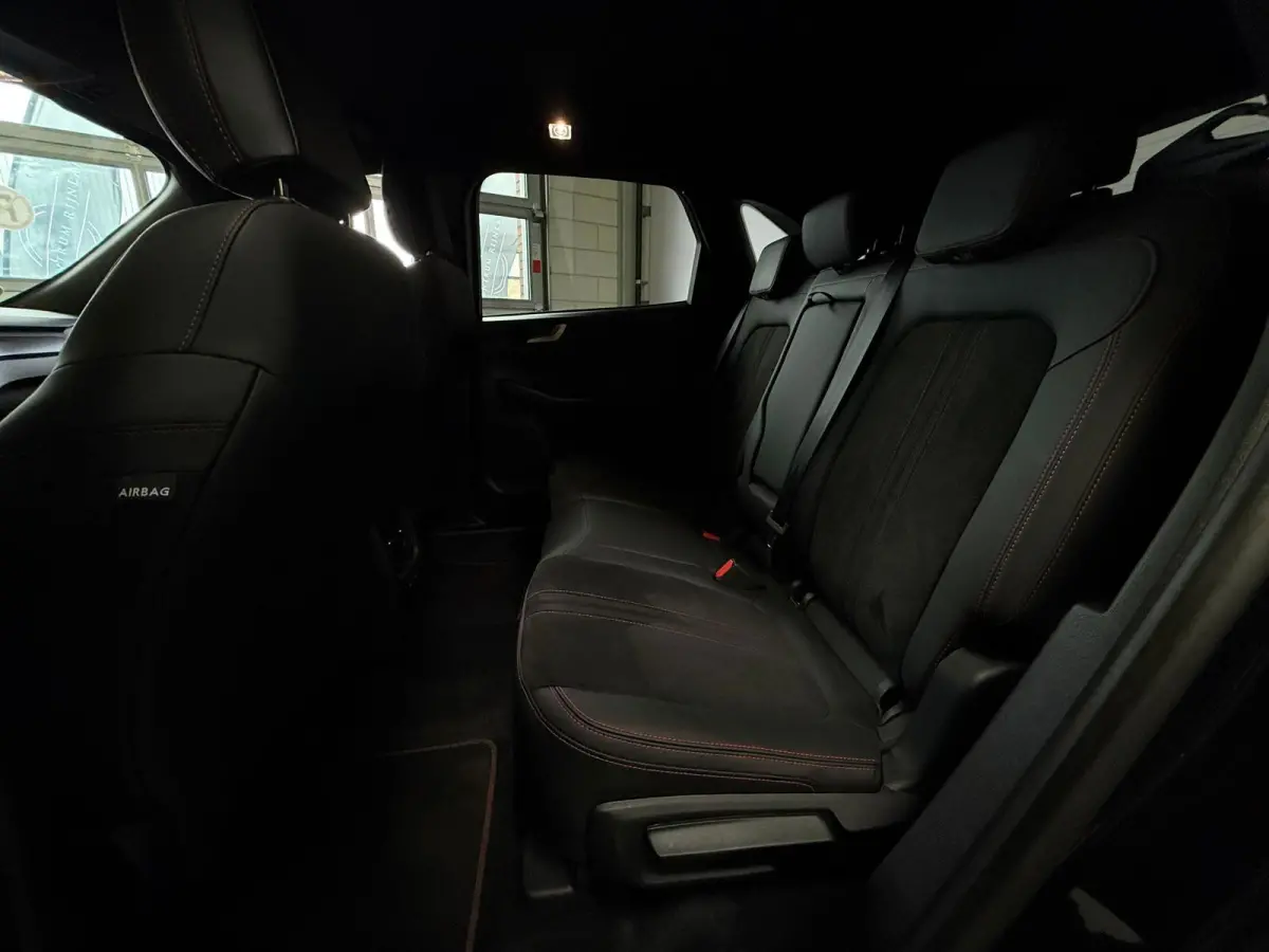 2.5 FHEV ST-LINE X, 1 Jaar Bovag Garantie, Camera, Heads Up Display, carplay, Stoel/Stuurwielverwarmig