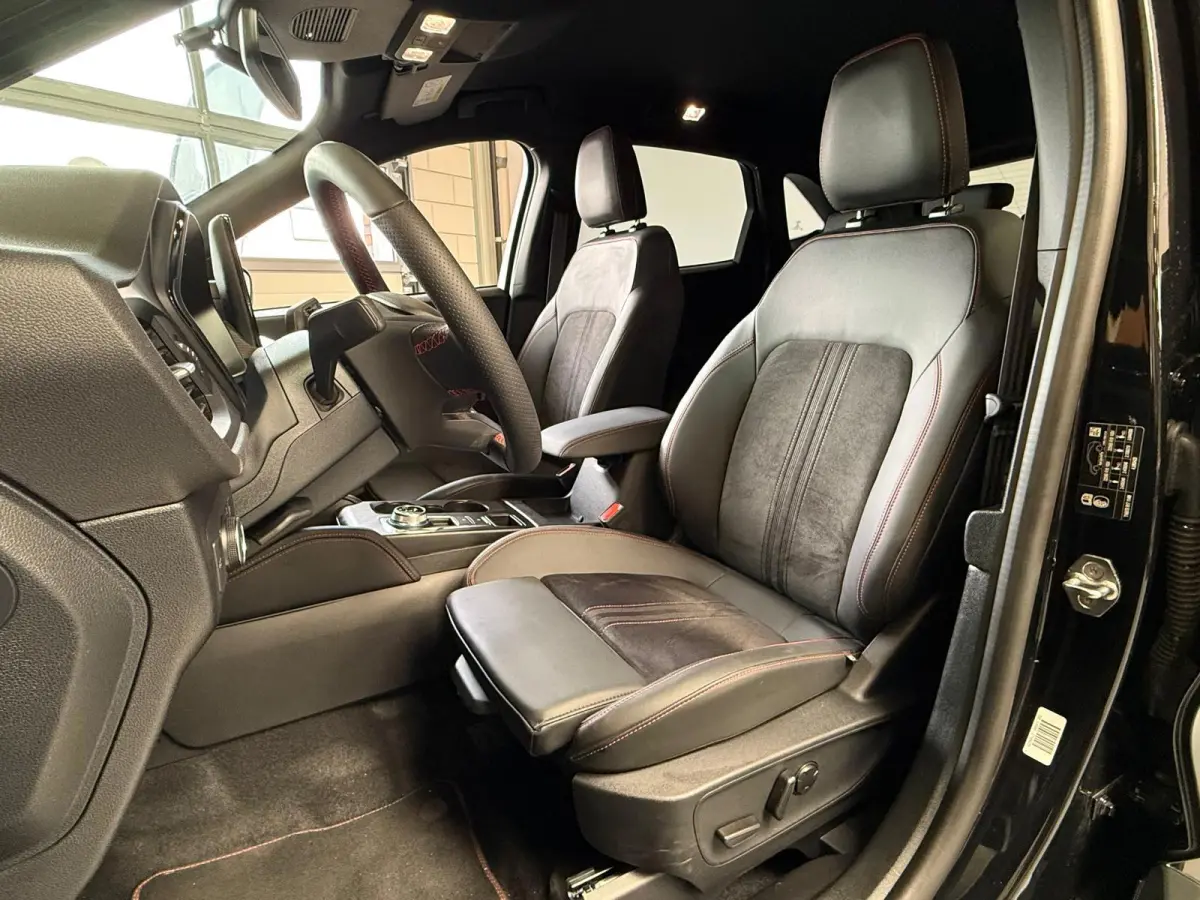 2.5 FHEV ST-LINE X, 1 Jaar Bovag Garantie, Camera, Heads Up Display, carplay, Stoel/Stuurwielverwarmig