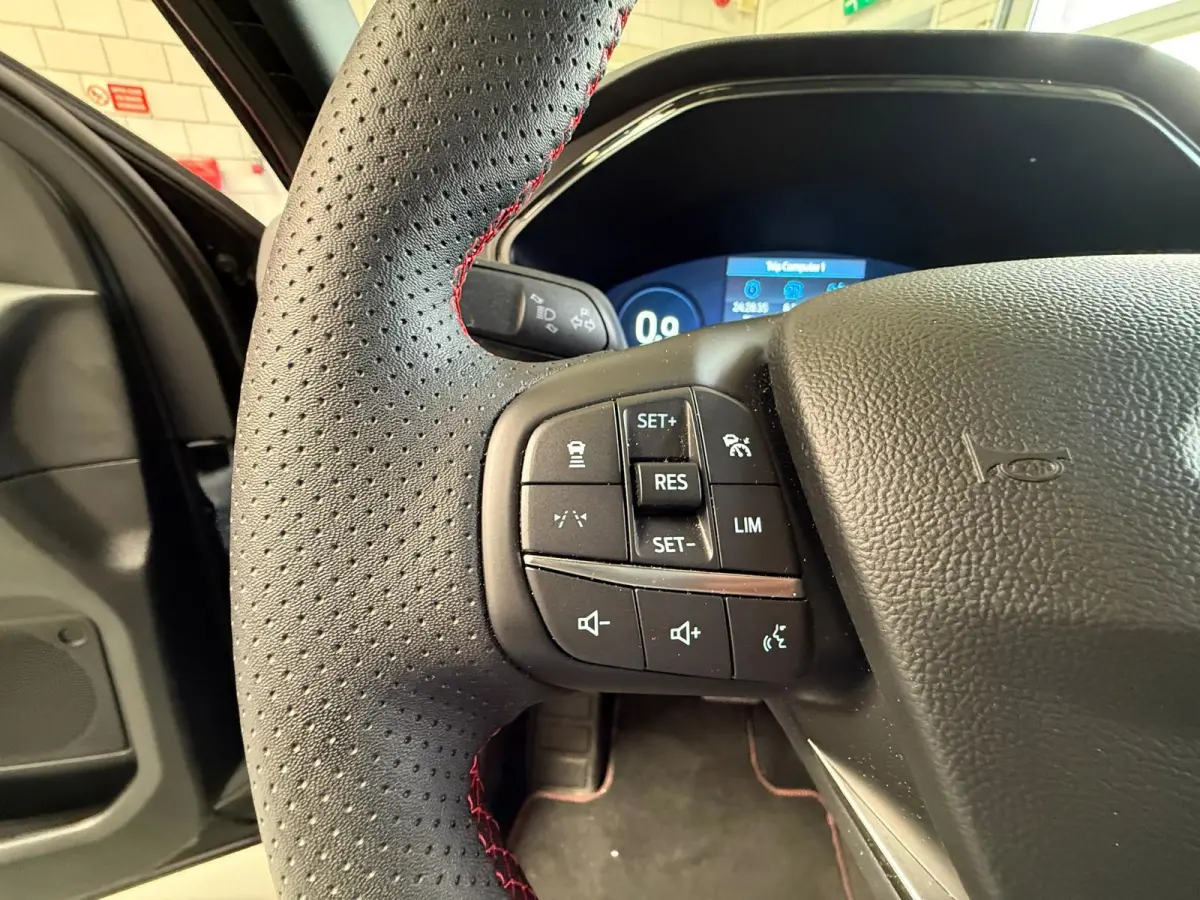 2.5 FHEV ST-LINE X, 1 Jaar Bovag Garantie, Camera, Heads Up Display, carplay, Stoel/Stuurwielverwarmig