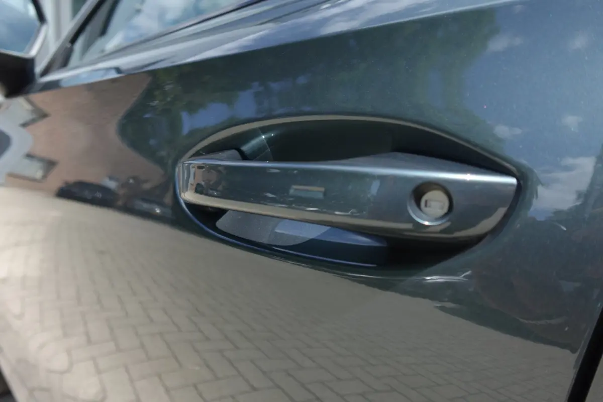 1.4 e-Hybrid VZ Copper Edition PANO KEYLESS 360