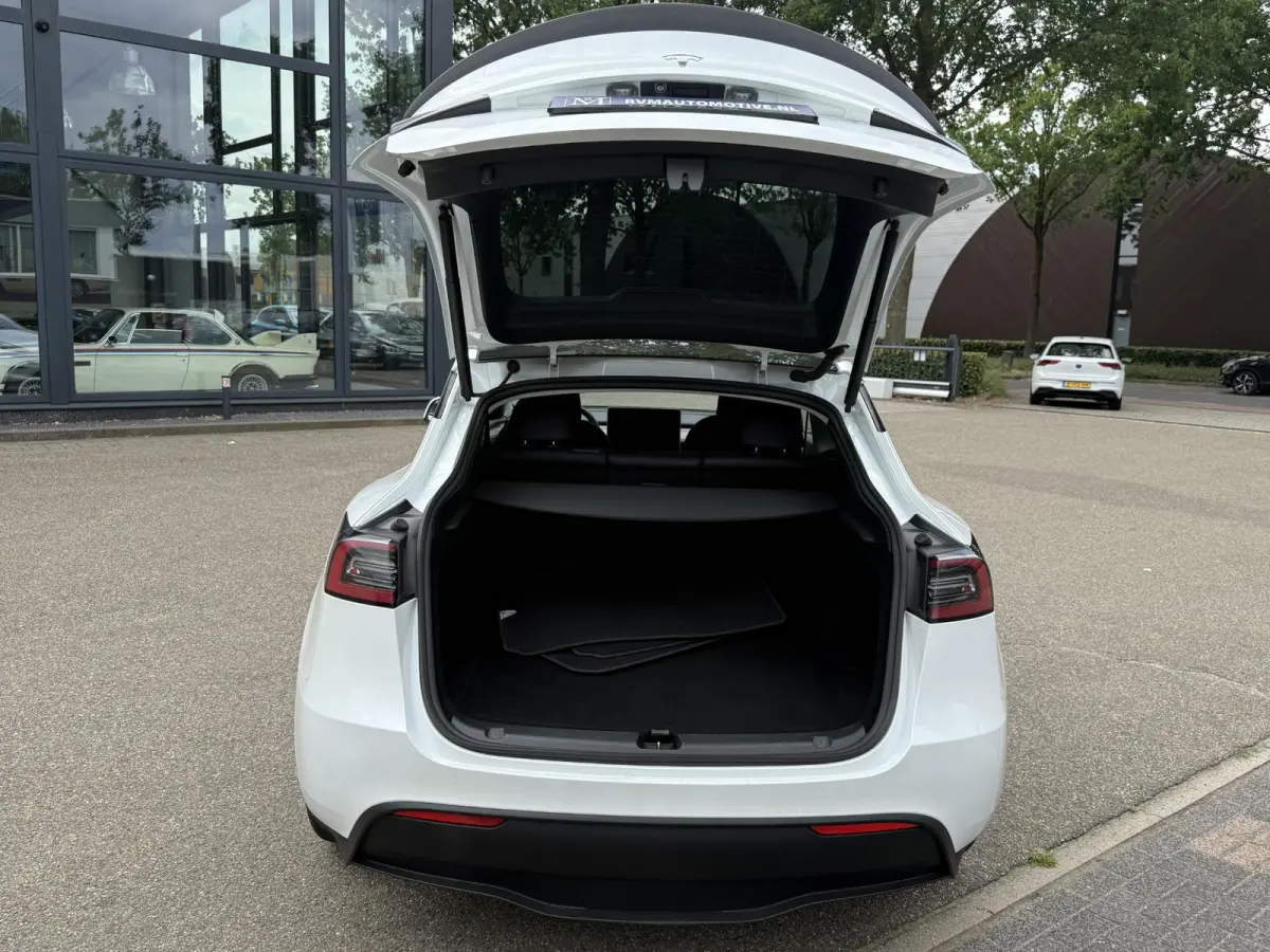 Performance AWD 75 kWh 21 INCH TURBINE VELGEN | TESLA GARANTIE T/M 01-2028 OF 80.000 KM | ACCU & AANDRIJFLIJN GARANTIE T/M 01-2032 OF 192.000 KM | ALL IN RIJKLAAR PRIJS |