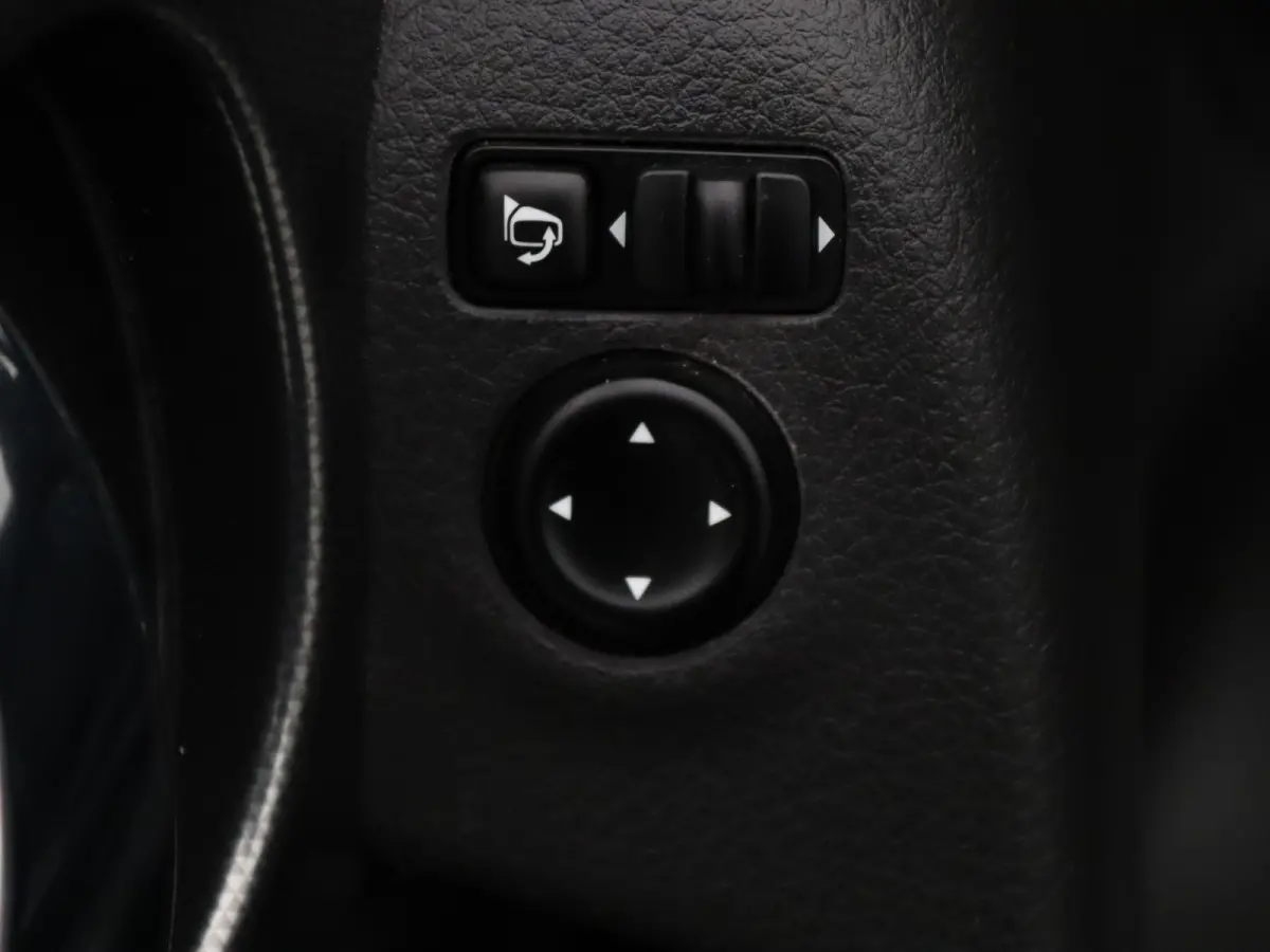140pk DIG-T N-Connecta Apple Carplay/Android Auto | Climate