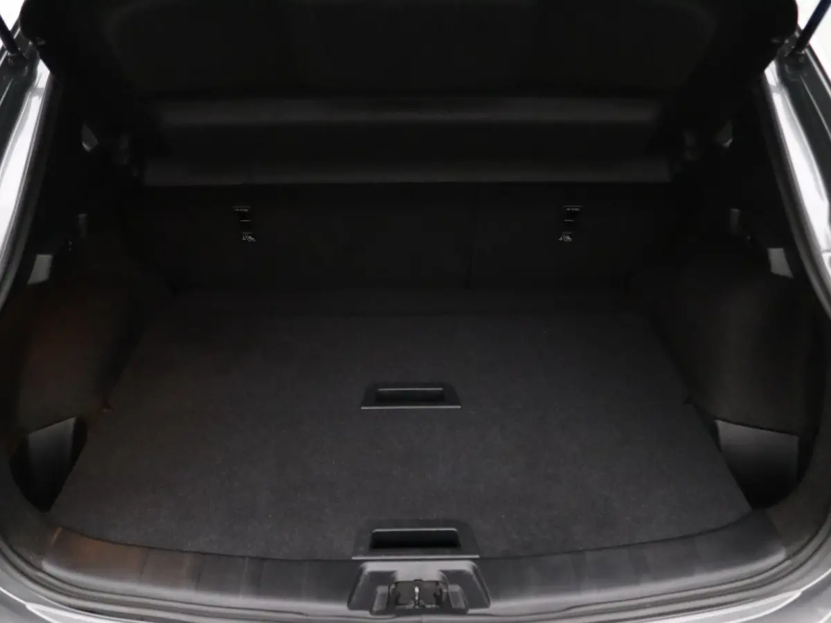 140pk DIG-T N-Connecta Apple Carplay/Android Auto | Climate