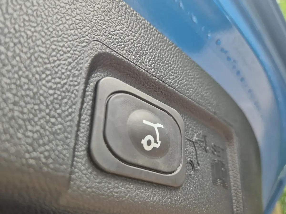 Sound Edition 44 kWh 168pk | B&O Audio | Adaptive Cruise | Dodehoek Detectie | Winter Pack