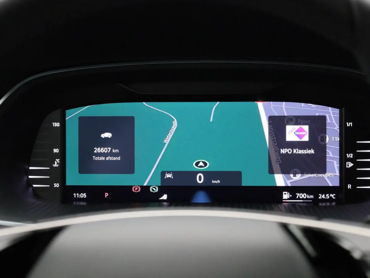 2.0 TDI AUTOMAAT | ELEKTRISCHE TREKHAAK | PARAPLU | LED | NAVIGATIE | APPLE CARPLAY | PDC | CRUISE | CLIMA | STOELVERWARING | 12 MAANDEN BOVAG GARANTIE |