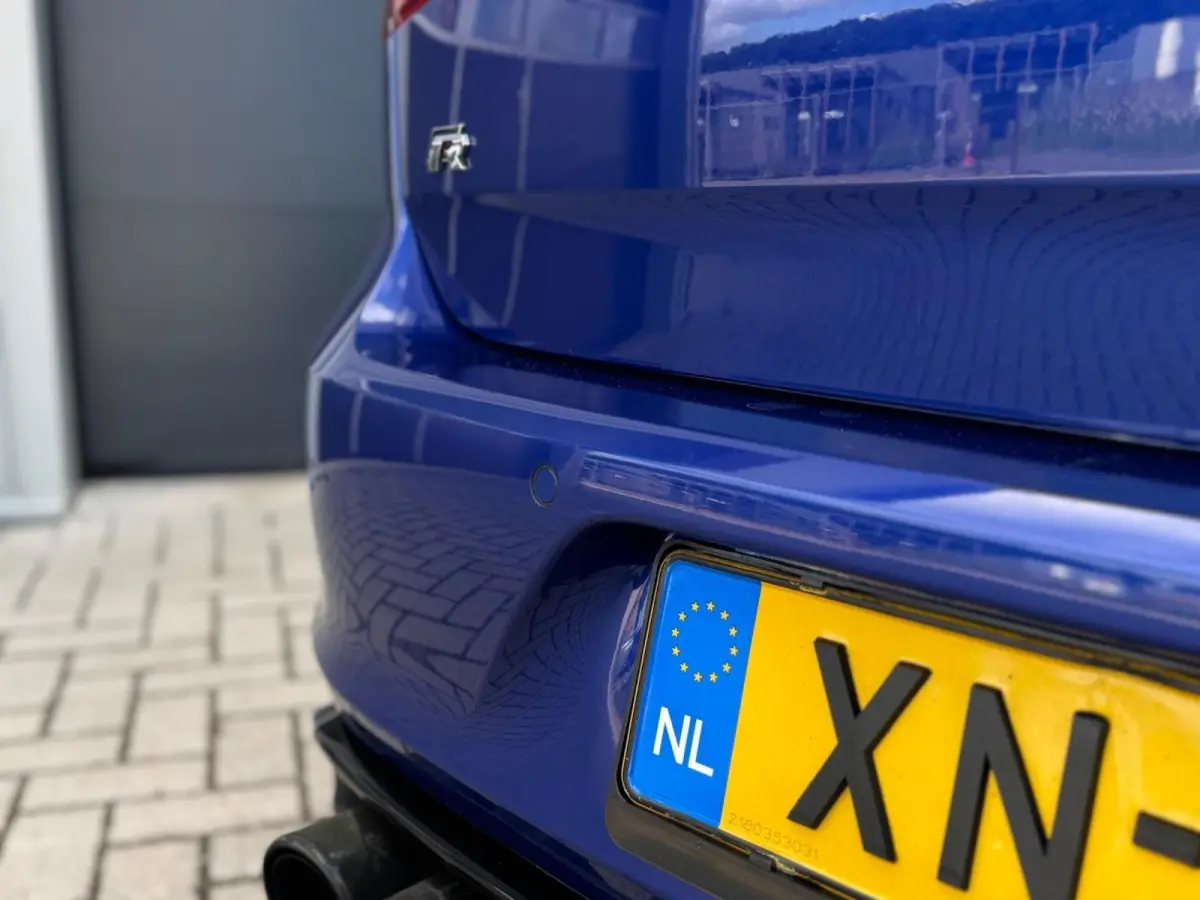 2.0 TSI R 4Motion Handgeschakeld! | Alcantara | LED | CarPlay | Navigatie | Cruise | Climate | Stoelverwarming