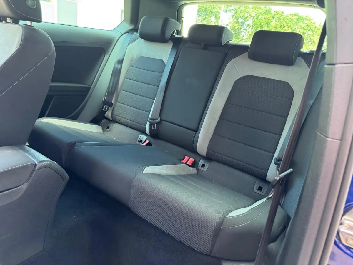 2.0 TSI R 4Motion Handgeschakeld! | Alcantara | LED | CarPlay | Navigatie | Cruise | Climate | Stoelverwarming