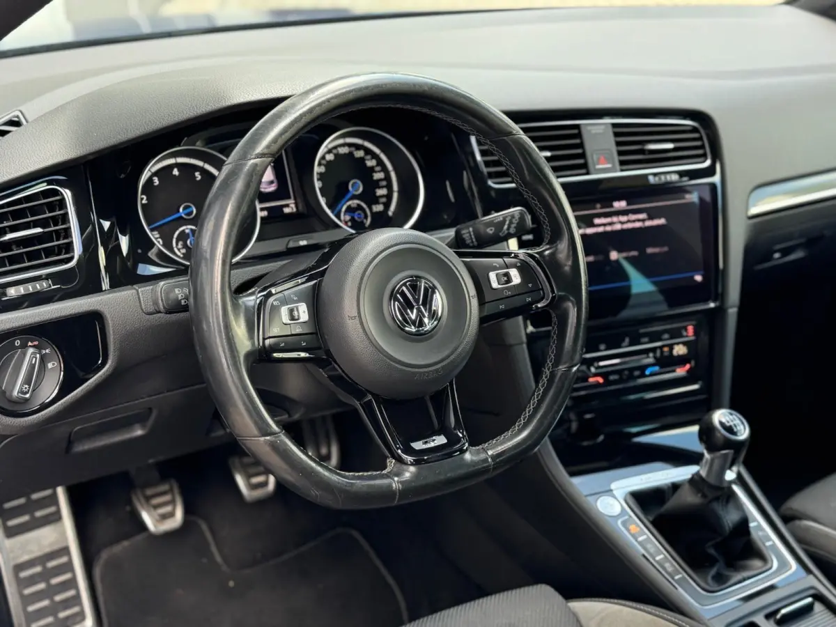 2.0 TSI R 4Motion Handgeschakeld! | Alcantara | LED | CarPlay | Navigatie | Cruise | Climate | Stoelverwarming