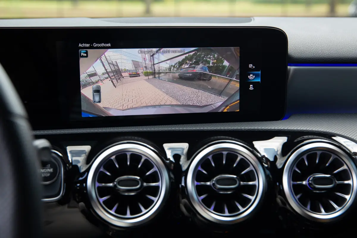 250 e Business Solution AMG Limited , Virtual cockpit, Sfeerverlichting, Achteruitrijcamera,